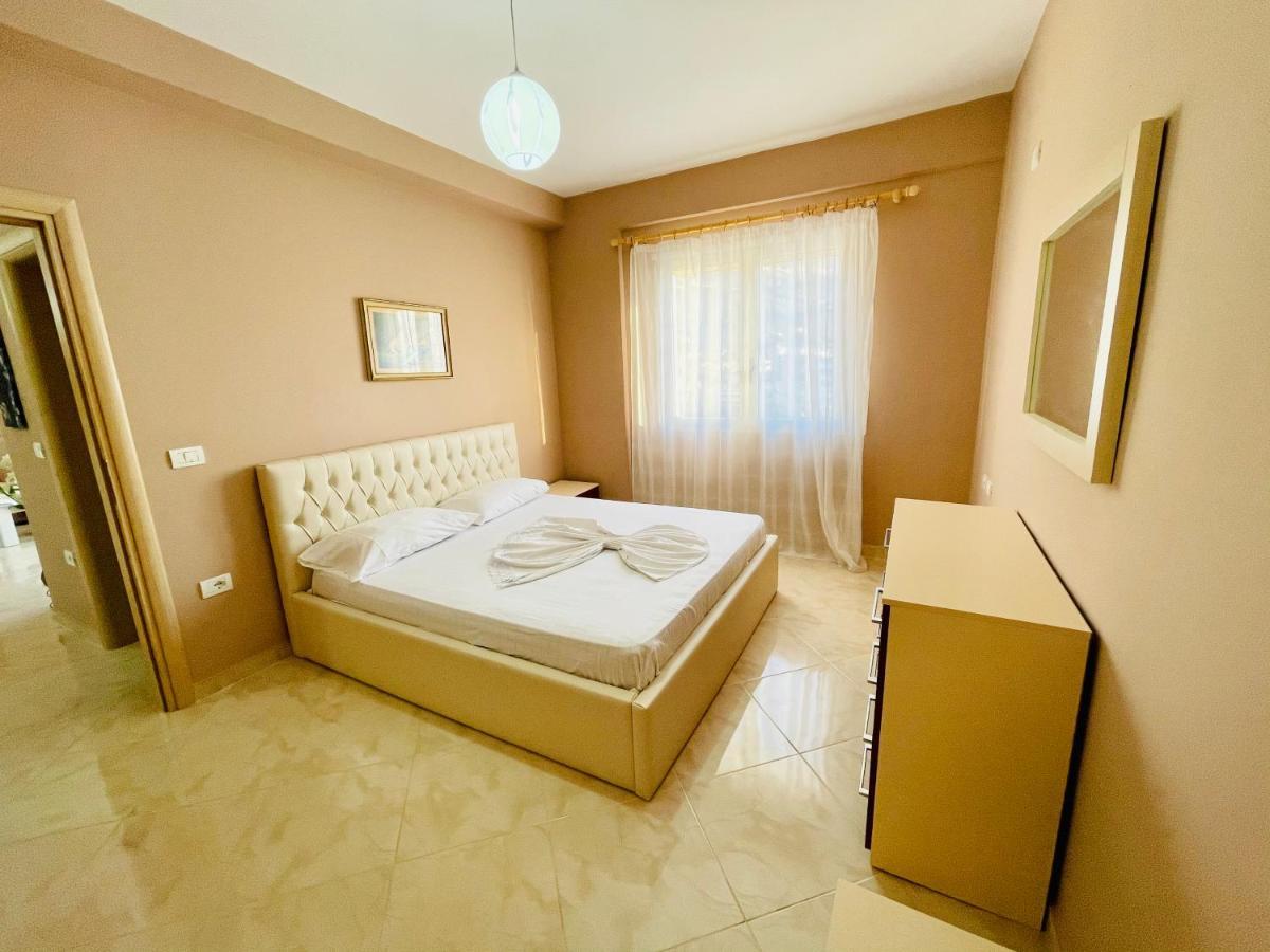 Jico Travel - Erjon Apartments Vlorë Exteriör bild