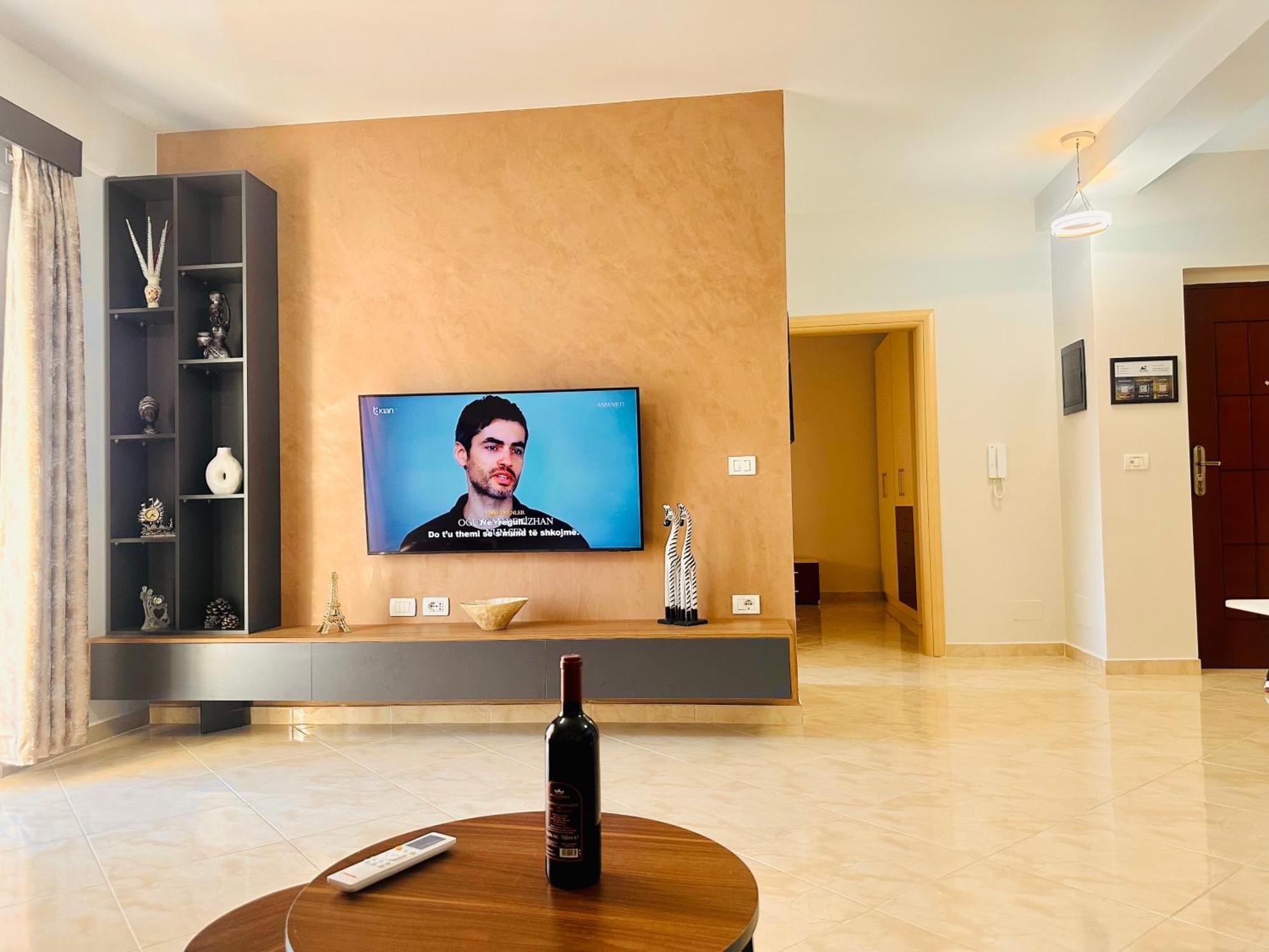 Jico Travel - Erjon Apartments Vlorë Exteriör bild