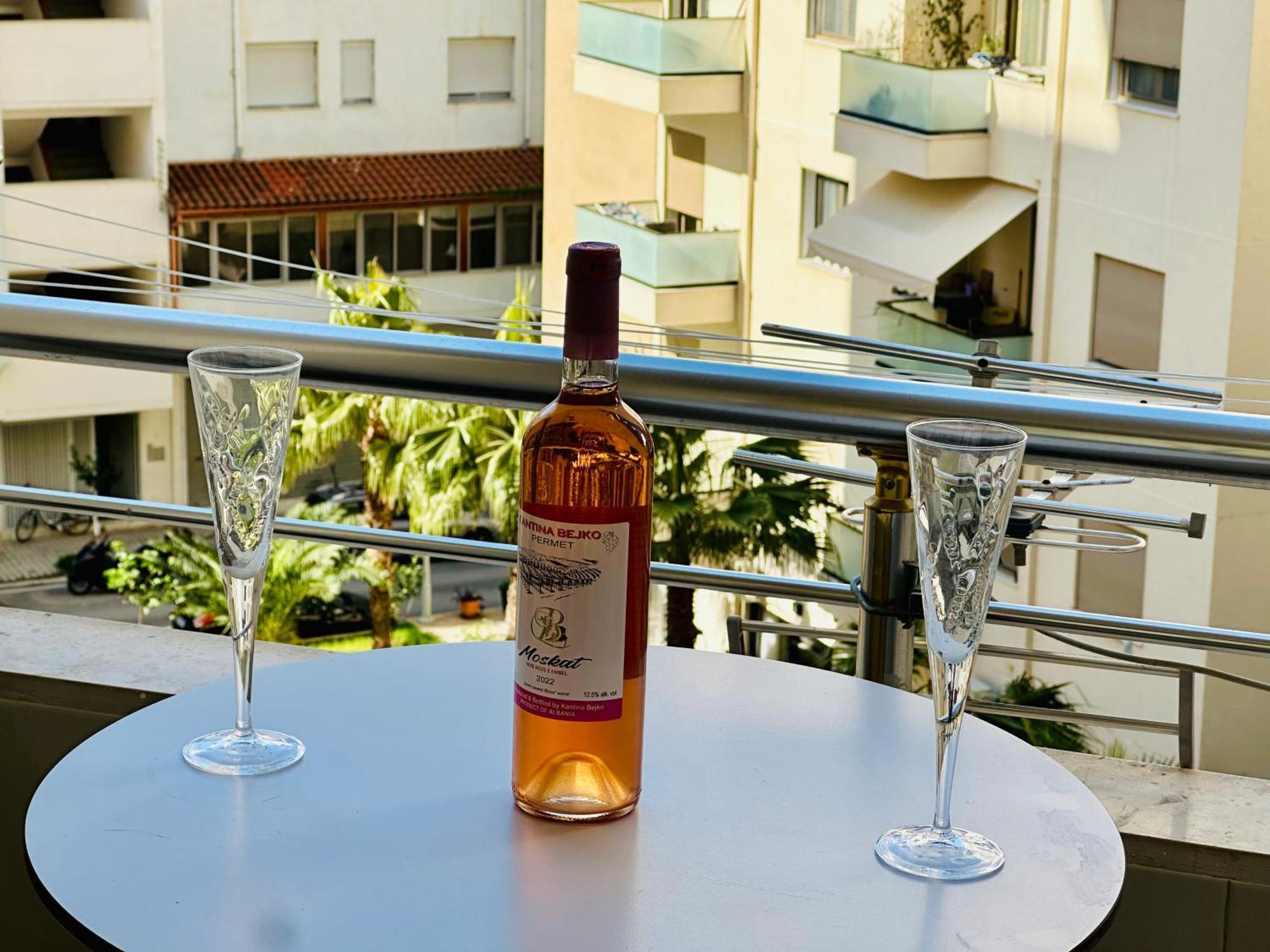 Jico Travel - Erjon Apartments Vlorë Exteriör bild