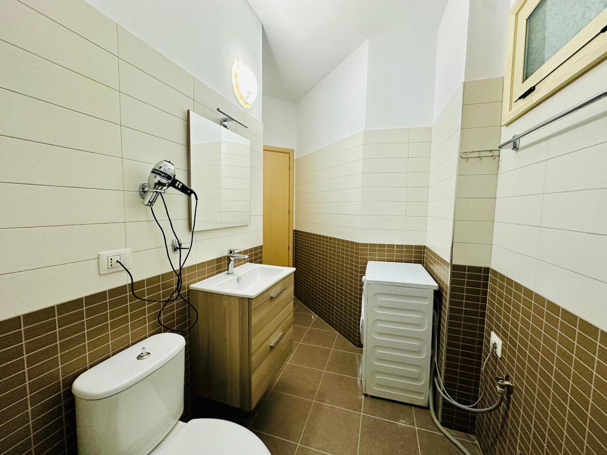Jico Travel - Erjon Apartments Vlorë Rum bild